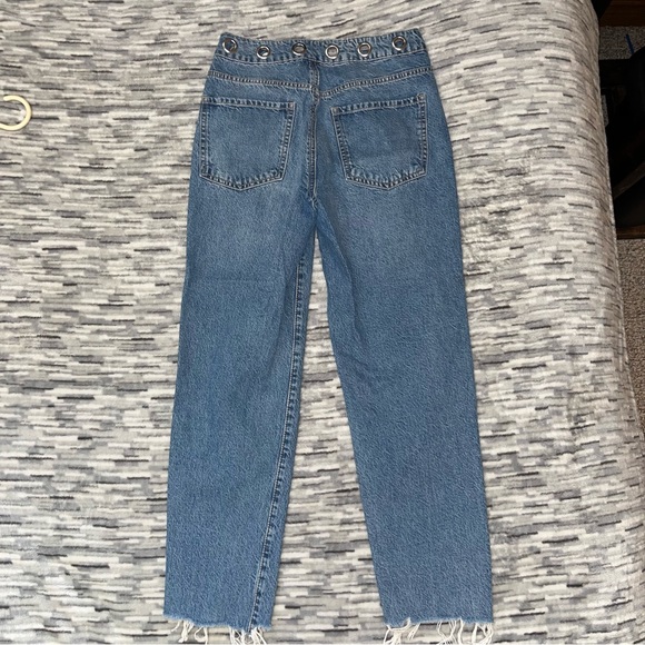 GARAGE Mom Jeans - Picture 3 of 4